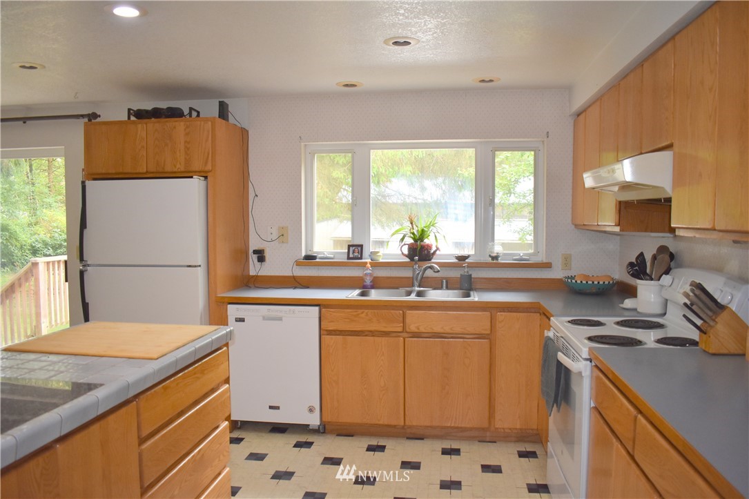 1941 Calawah Way Forks, WA 98331 - Photo 14 of 32 Gallery Image 14