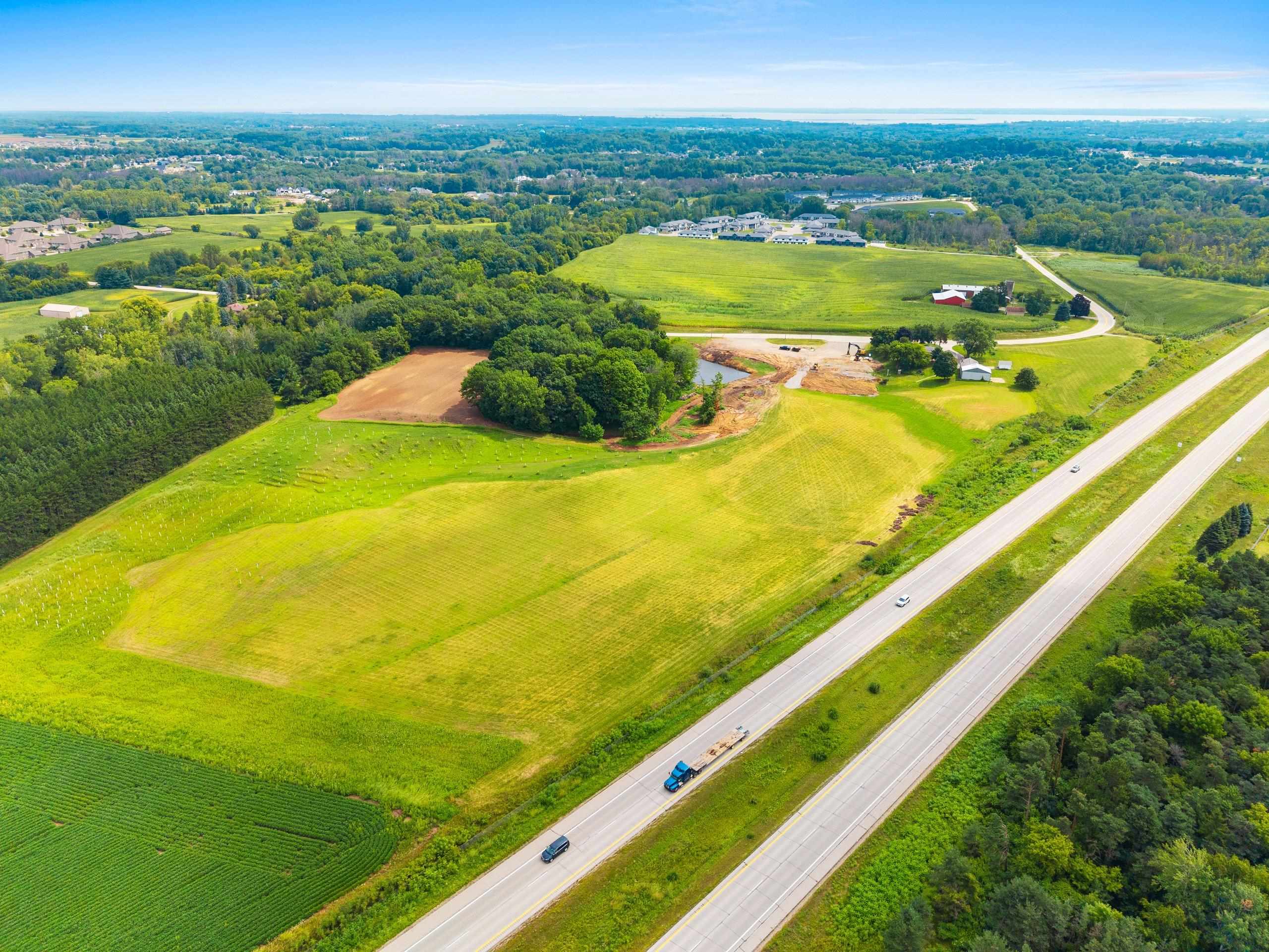 4021 Woodland Road, Unit 2 Green Bay, WI 54313 - Photo 5 of 19