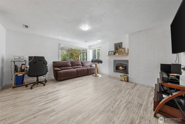 $845,000 | 2005 Southwest 117th Place, Burien, WA 98146