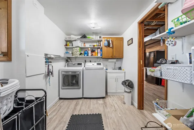 $845,000 | 2005 Southwest 117th Place, Burien, WA 98146