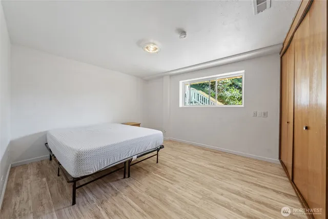 $845,000 | 2005 Southwest 117th Place, Burien, WA 98146