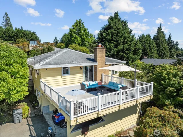 $845,000 | 2005 Southwest 117th Place, Burien, WA 98146