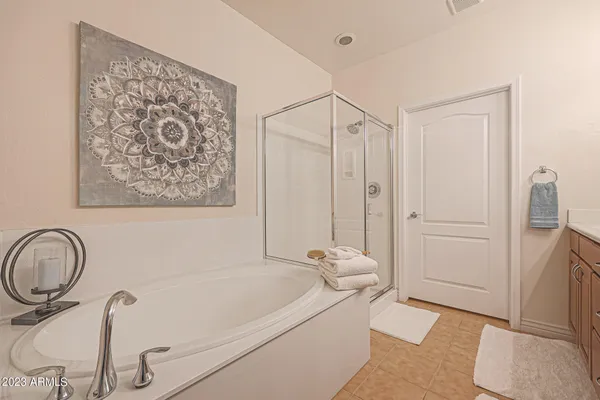 $5,000 | 21320 North 56th Street, Unit 2056, Phoenix, AZ 85054