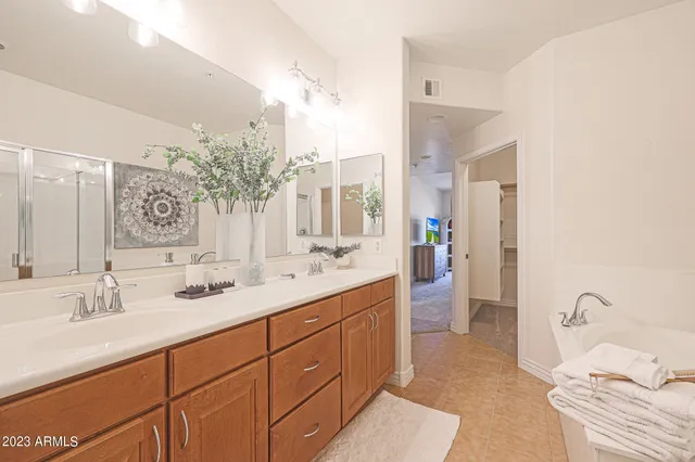 $5,000 | 21320 North 56th Street, Unit 2056, Phoenix, AZ 85054