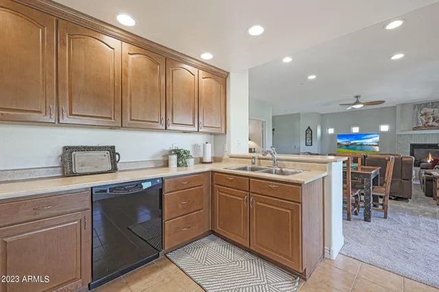 $5,000 | 21320 North 56th Street, Unit 2056, Phoenix, AZ 85054