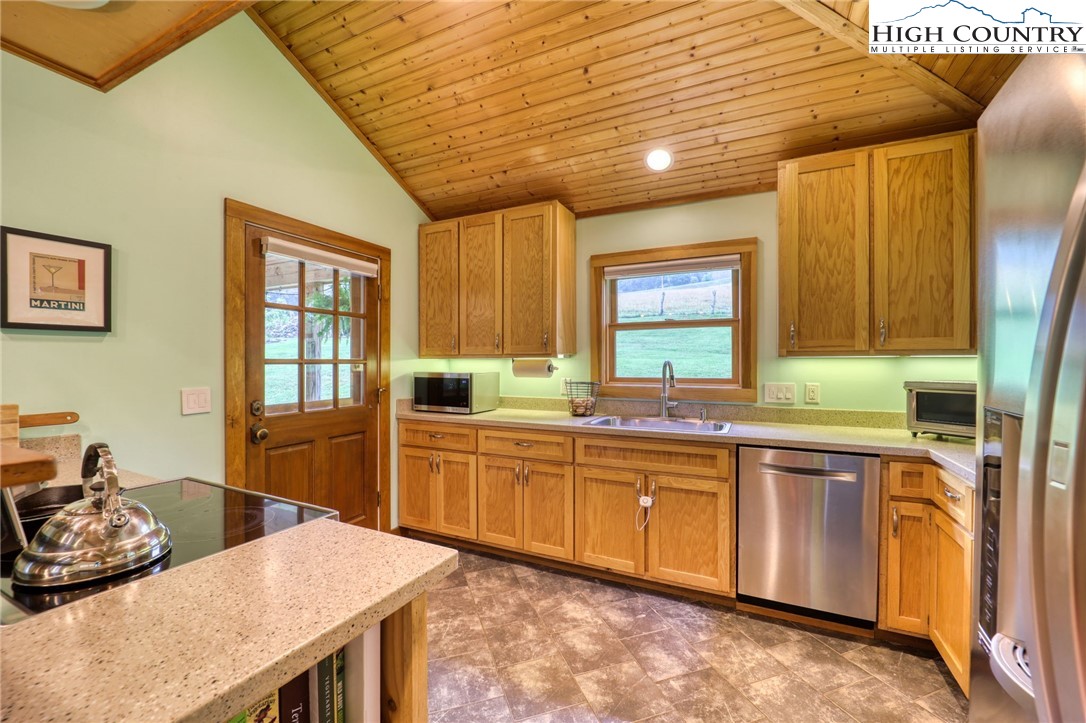 164 Lola Perry Road Zionville, NC 28698 - Photo 19 of 49 Gallery Image 19