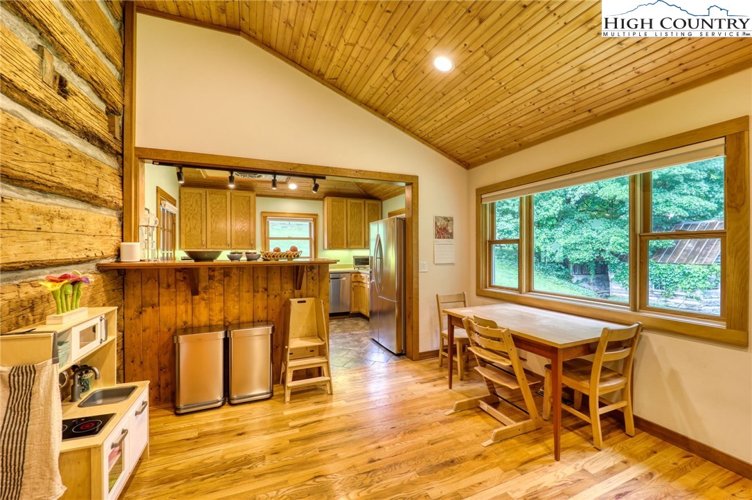 164 Lola Perry Road Zionville, NC 28698 - Photo 10 of 49 Gallery Image 10