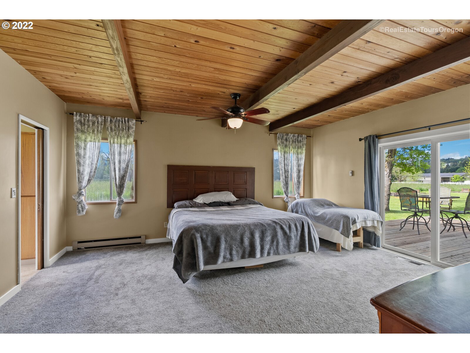22760 Northeast Sunnycrest Road Newberg, OR 97132 - Photo 13 of 32 Gallery Image 13