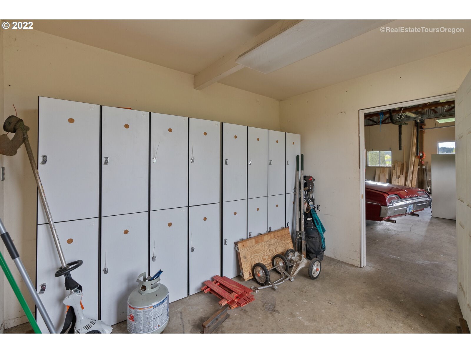 22760 Northeast Sunnycrest Road Newberg, OR 97132 - Photo 28 of 32 Gallery Image 28