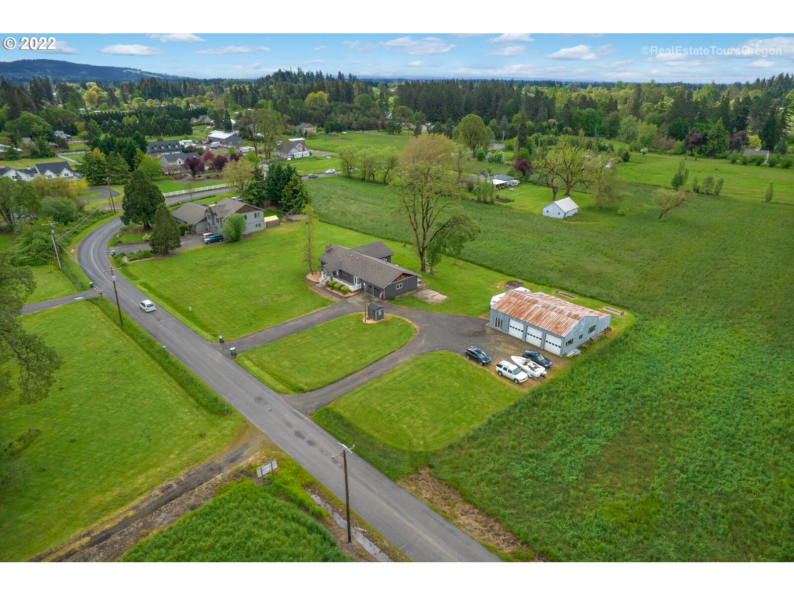 22760 Northeast Sunnycrest Road Newberg, OR 97132 - Photo 29 of 32 Gallery Image 29
