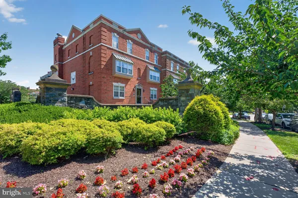 $419,000 | 3800 Porter Street Northwest, Unit 302, Washington, DC 20016