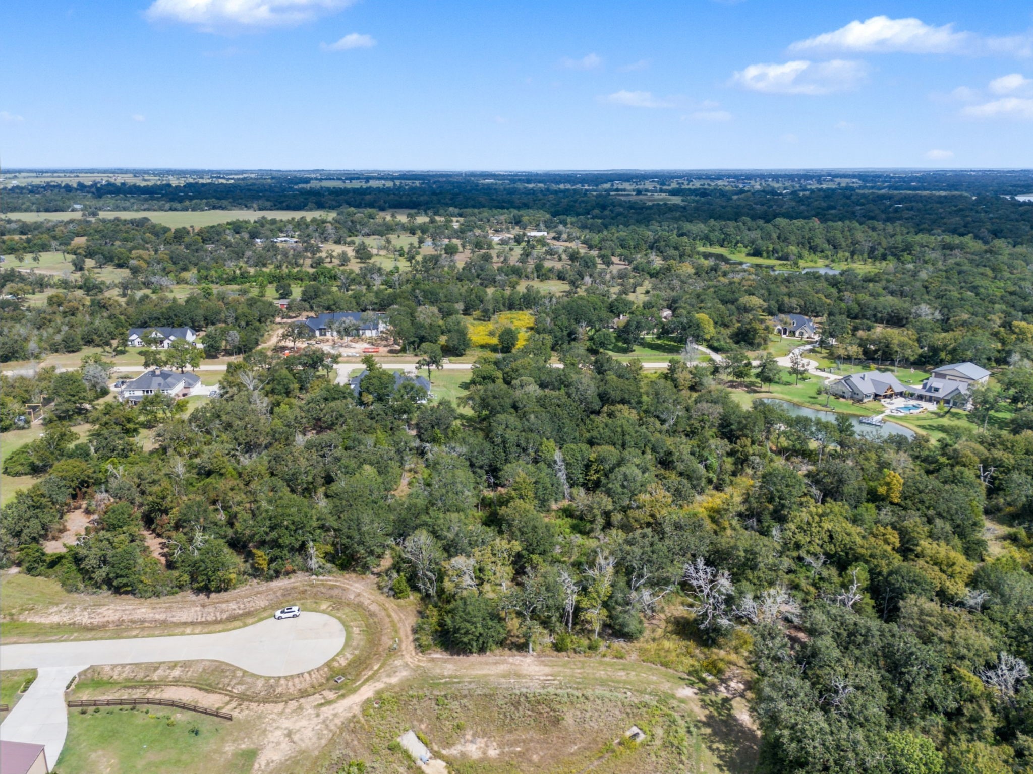 405 Silverton Circle Hempstead, TX 77445 - Photo 9 of 15 a view of a city and mountains in the background