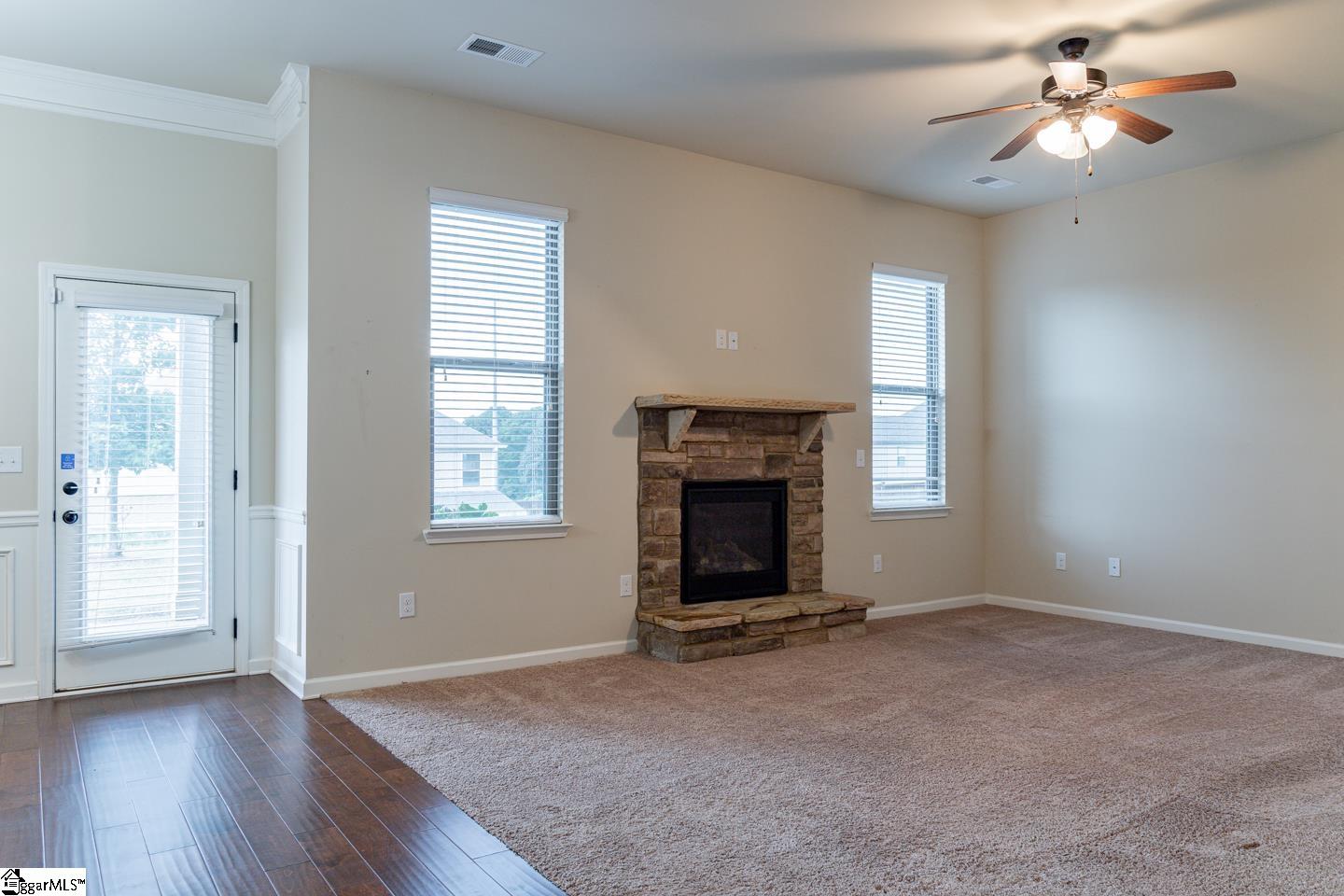 409 Simsbury Way Greer, SC 29650 - Photo 3 of 32 Gallery Image 3