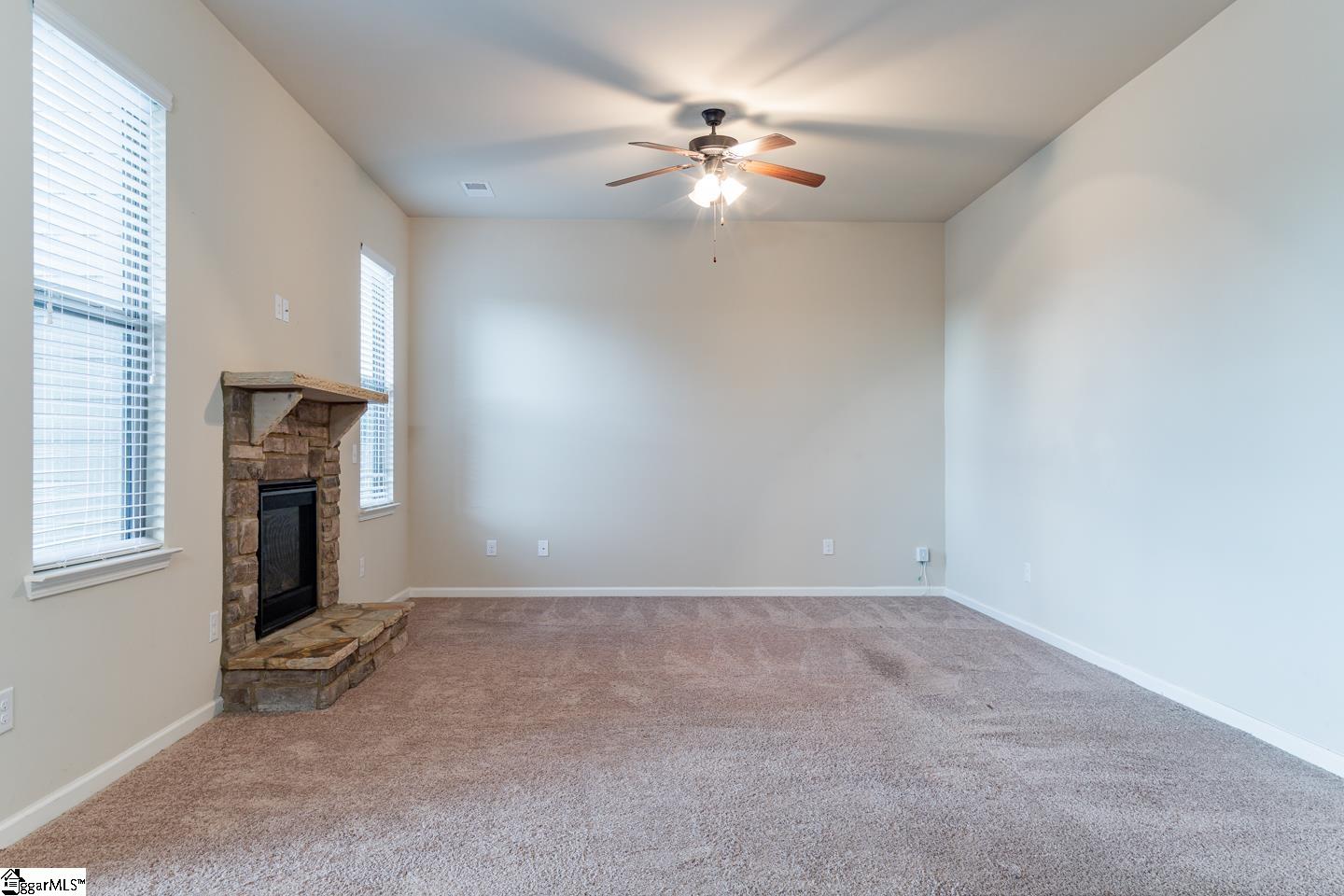 409 Simsbury Way Greer, SC 29650 - Photo 9 of 32 Gallery Image 9