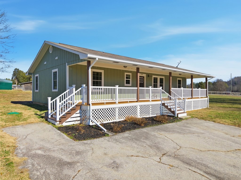 114 Viars Road Philadelphia, TN 37846 - Photo 4 of 45 front view of house