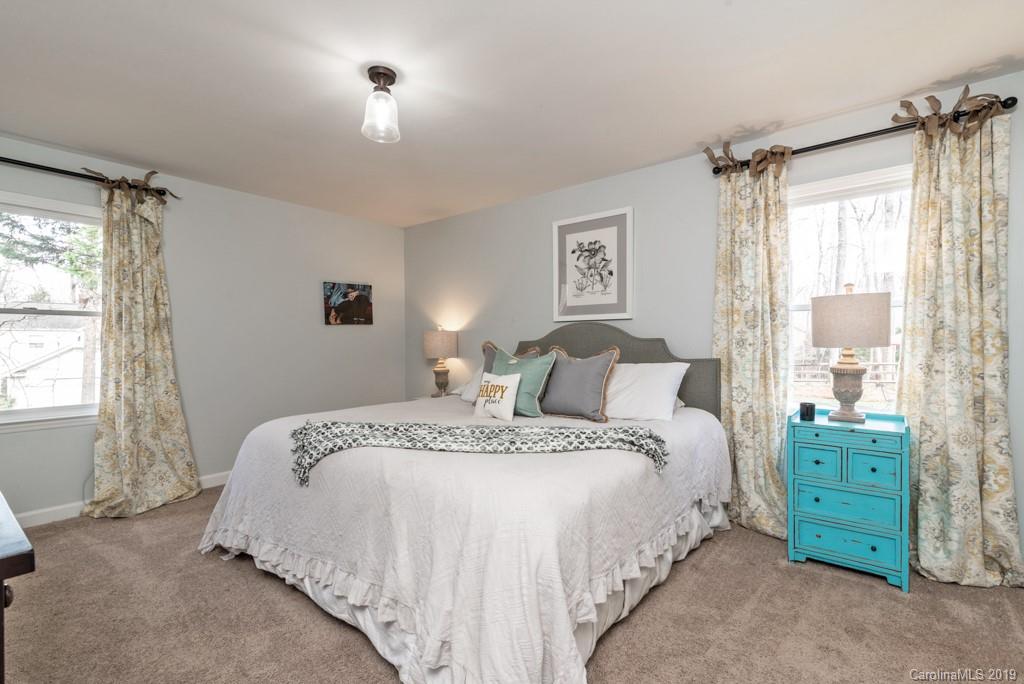 2800 High Ridge Road Charlotte, NC 28270 - Photo 21 of 34 a spacious bedroom with a bed and a window