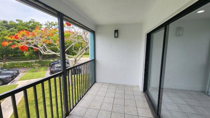 517 Dotterel Road, Unit 31C Delray Beach, FL 33444 - Photo 20 of 21 Outdoor Patio_cleanup