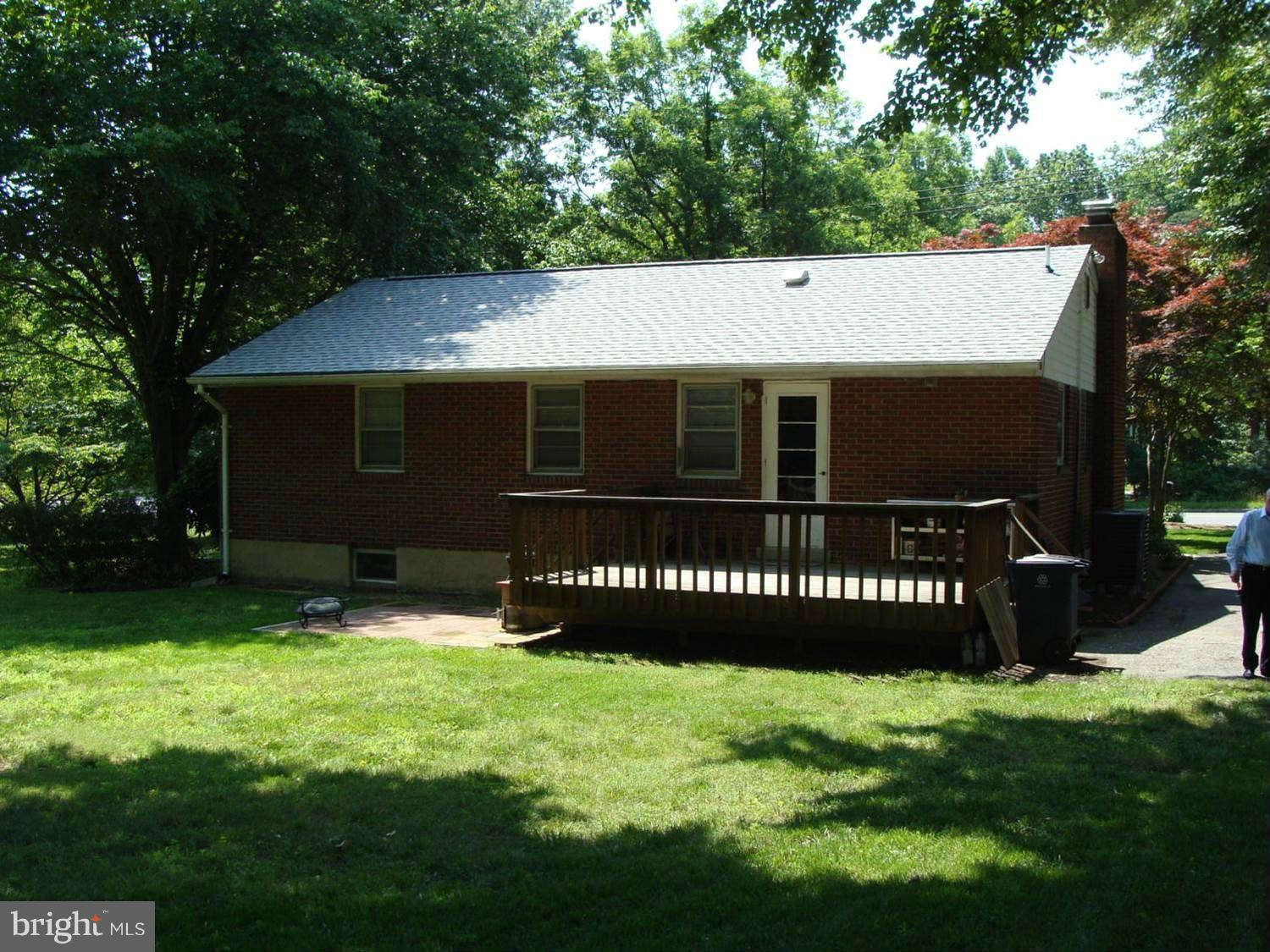 15408 Bond Mill Road Laurel, MD 20707 - Photo 30 of 30 Back of home with Deck