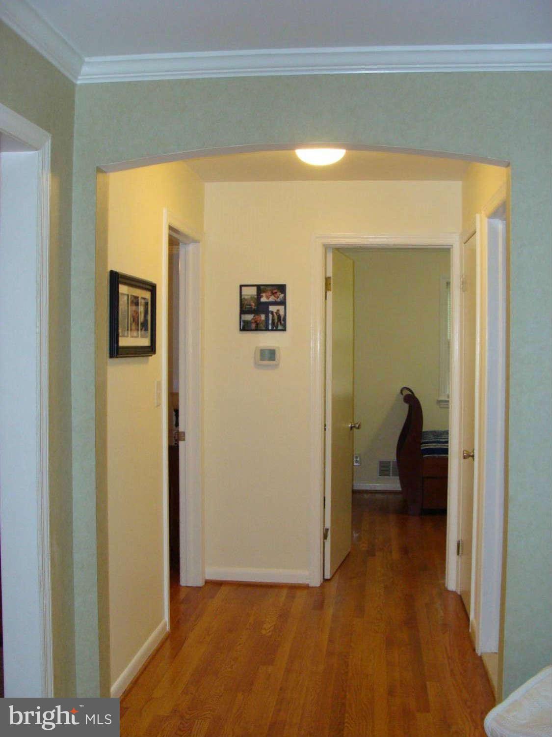 15408 Bond Mill Road Laurel, MD 20707 - Photo 6 of 30 Hallway