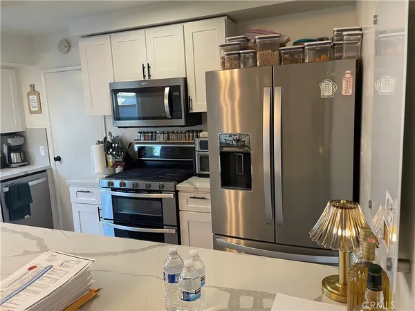 $682,500 | 1964 Glenoaks Avenue, Unit D, Anaheim, CA 92801