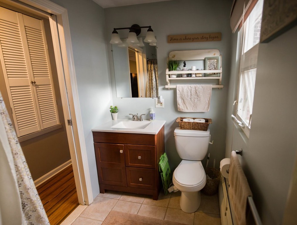 281 Maple Street Warwick, RI 02888 - Photo 17 of 32 Gallery Image 17