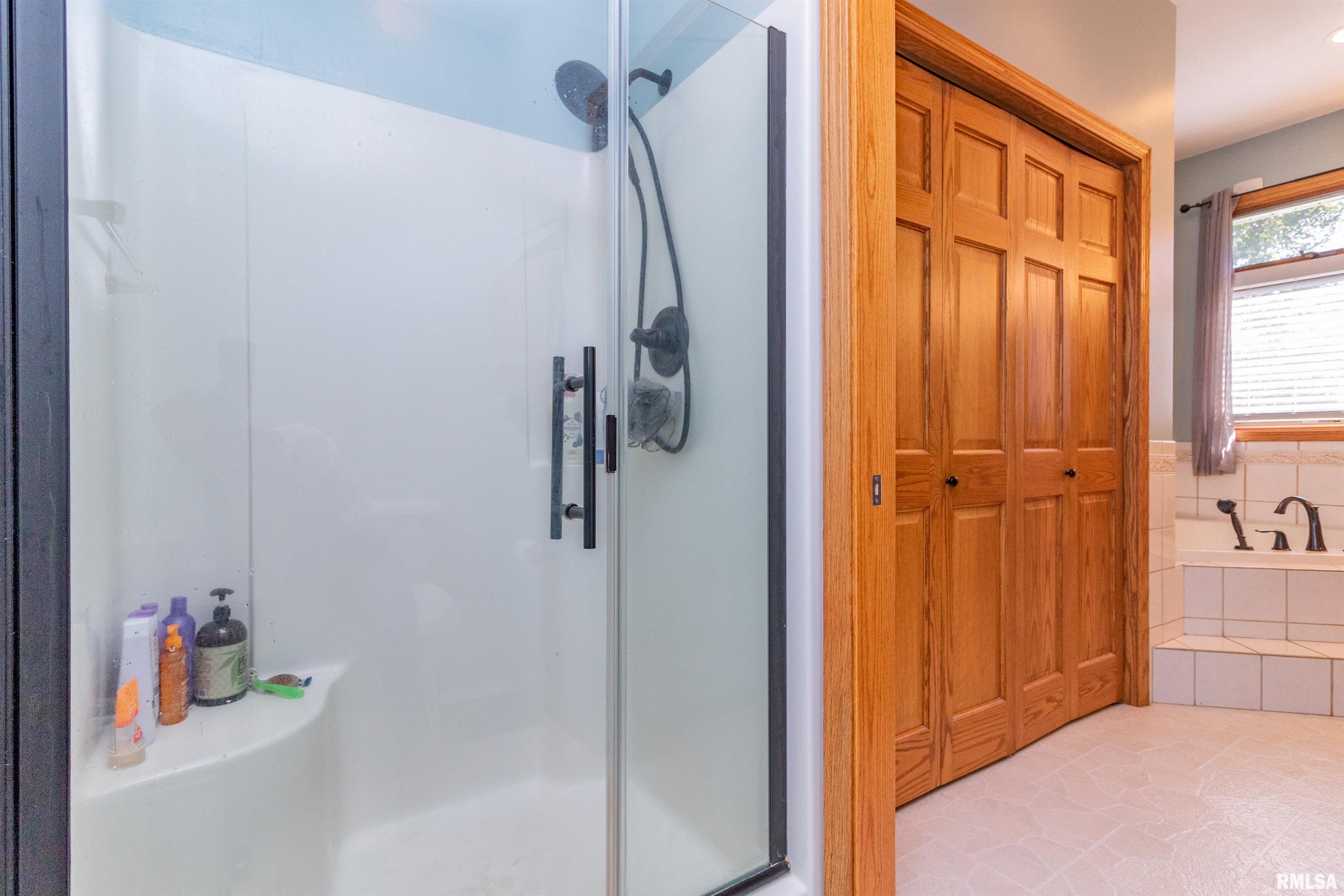 1241 Autumn Ridge Court Morton, IL 61550 - Photo 29 of 75 Gallery Image 29