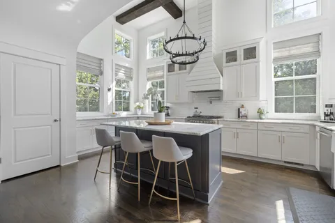 $1,299,900 | 2007 Eastside Avenue, Nashville, TN 37206