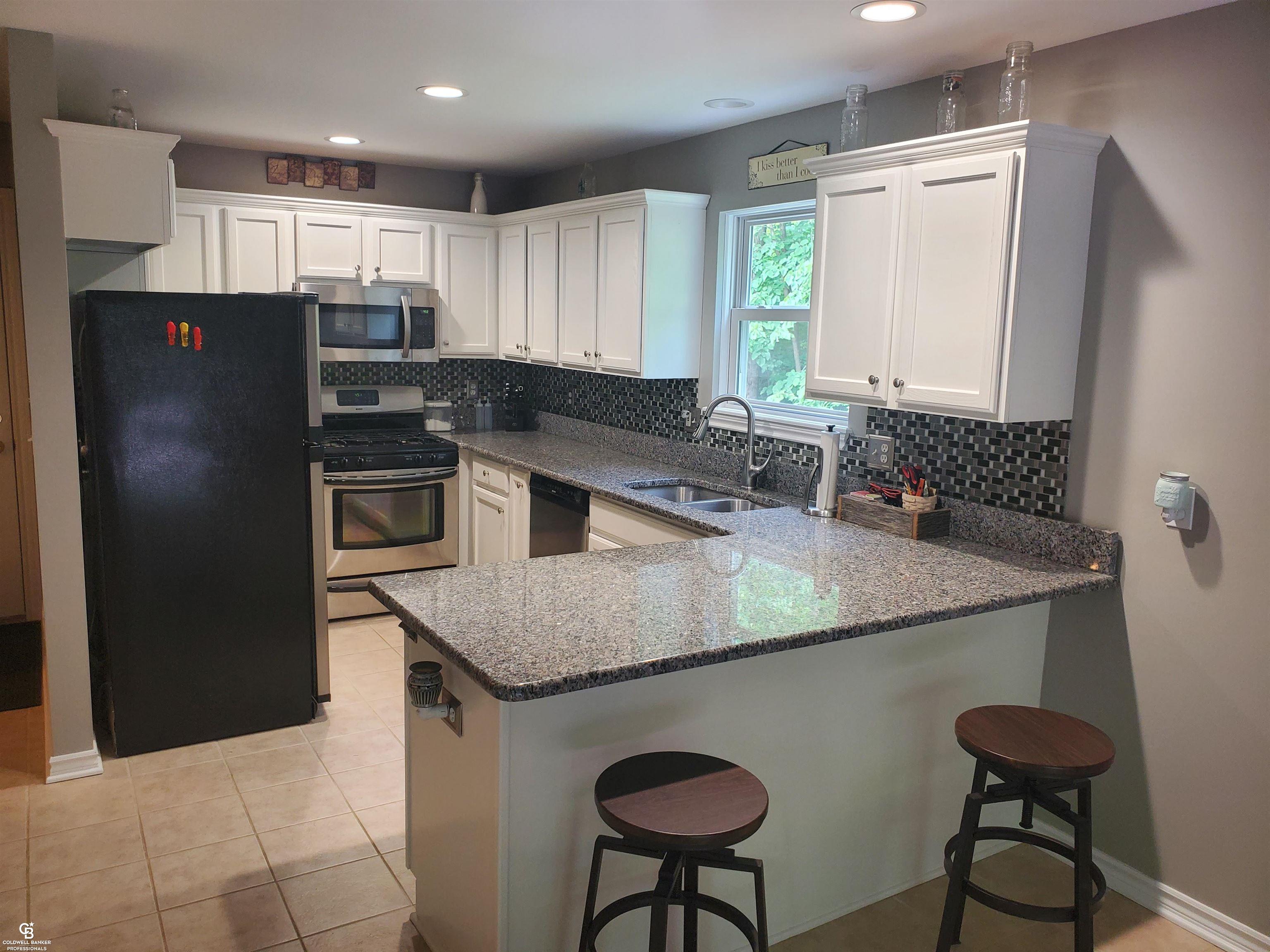 10041 Metcalf Road Avoca, MI 48006 - Photo 17 of 34 Gallery Image 17