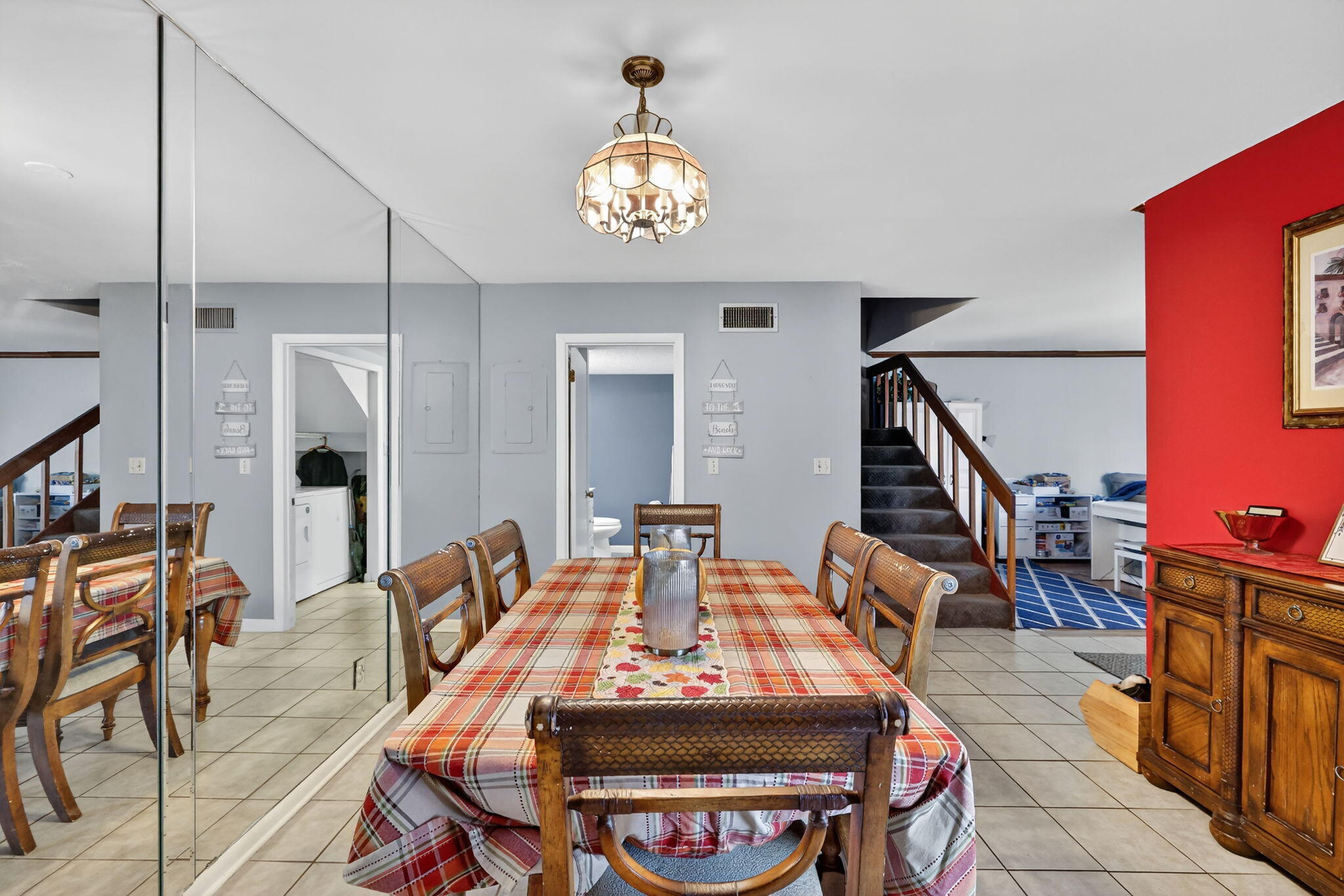 3860 Jefferson Street Stuart, FL 34997 - Photo 4 of 26 a outdoor dining space with furniture and wooden floor