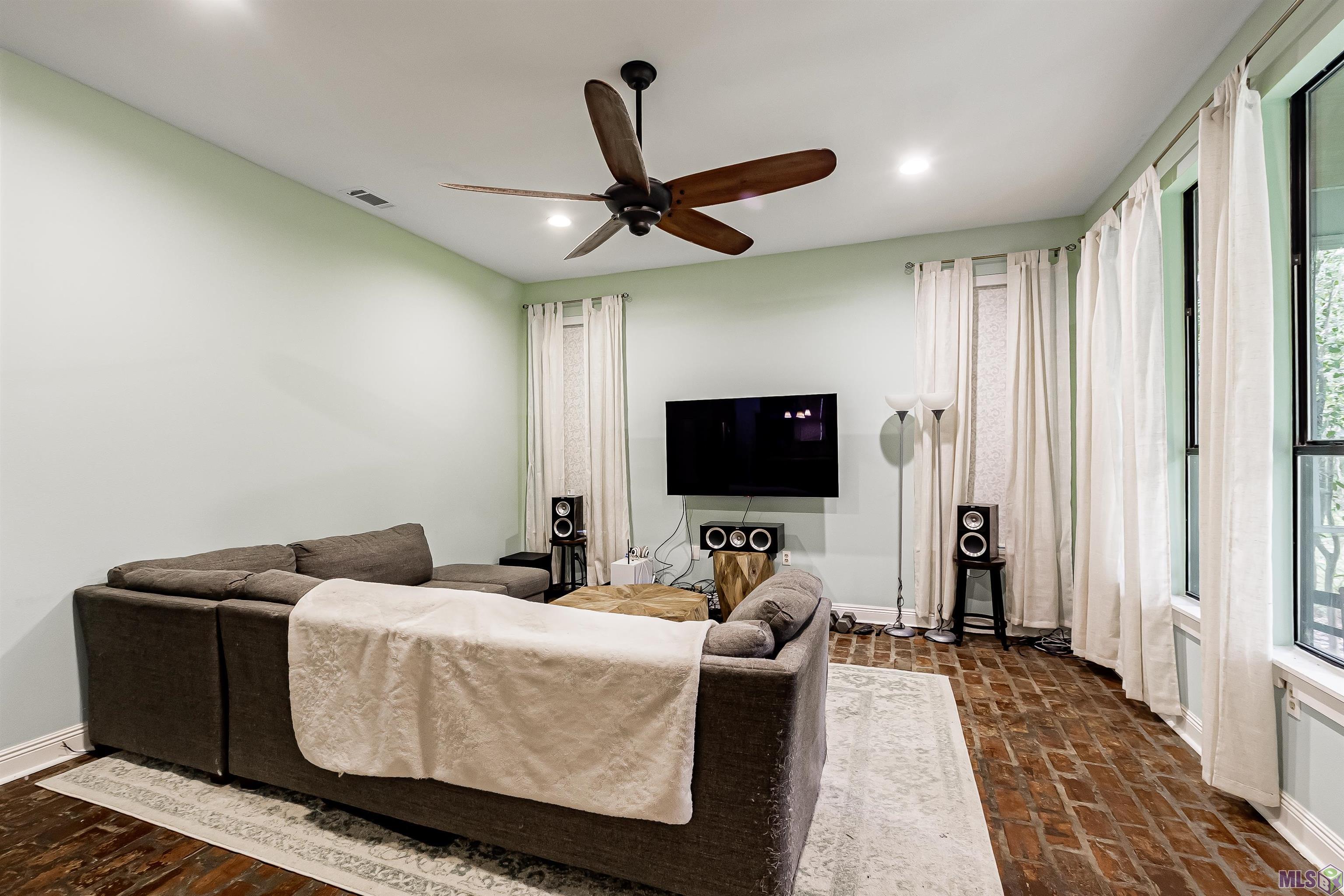 25247 Shane Court Jackson, LA 70748 - Photo 8 of 33