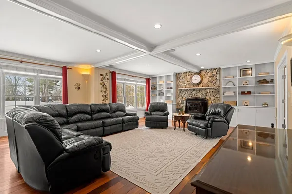 $1,550,000 | 13 Steed Avenue, West Newbury, MA 01985