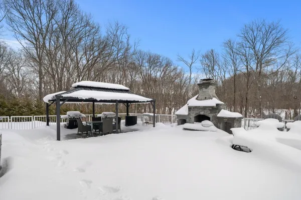 $1,550,000 | 13 Steed Avenue, West Newbury, MA 01985