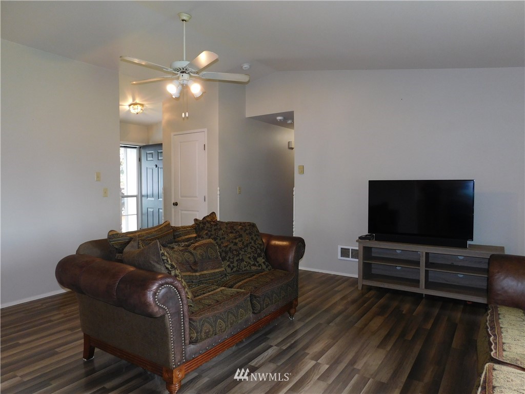 509 Walnut Street Sultan, WA 98294 - Photo 4 of 17 Gallery Image 4