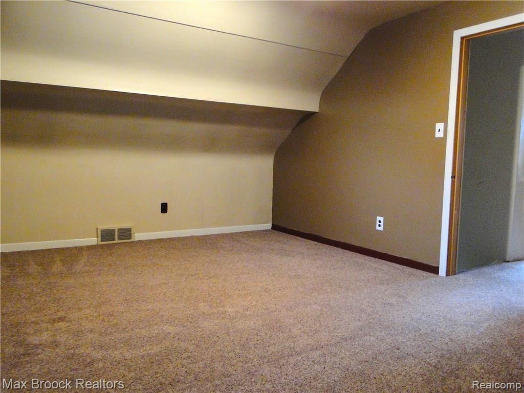 13285 Rosedale Street Southgate, MI 48195 - Photo 15 of 16