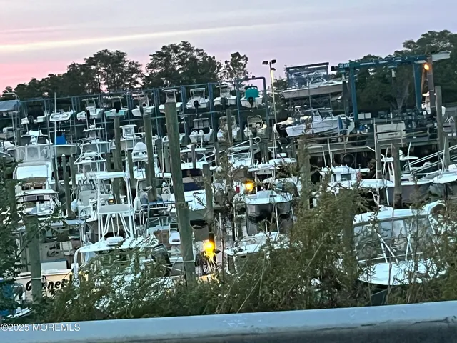 $4,400 | 83 Bayside Parkway, Middletown, NJ 07748