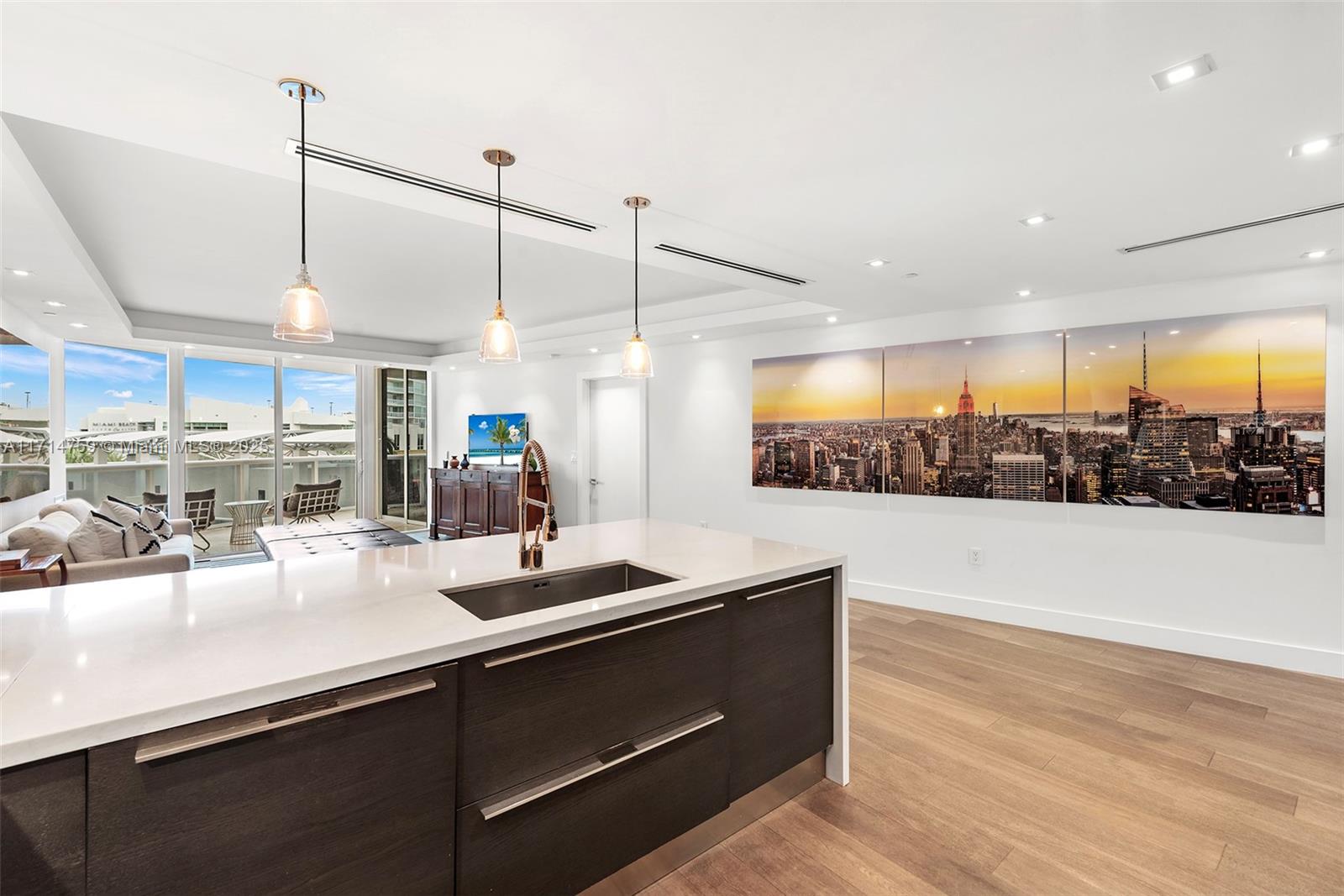400 Alton Road, Unit 509 Miami Beach, FL 33139 - Photo 12 of 36