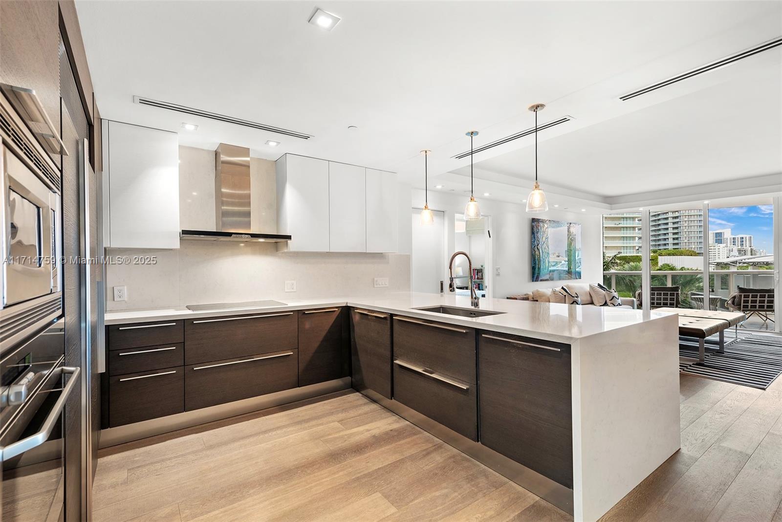 400 Alton Road, Unit 509 Miami Beach, FL 33139 - Photo 13 of 36