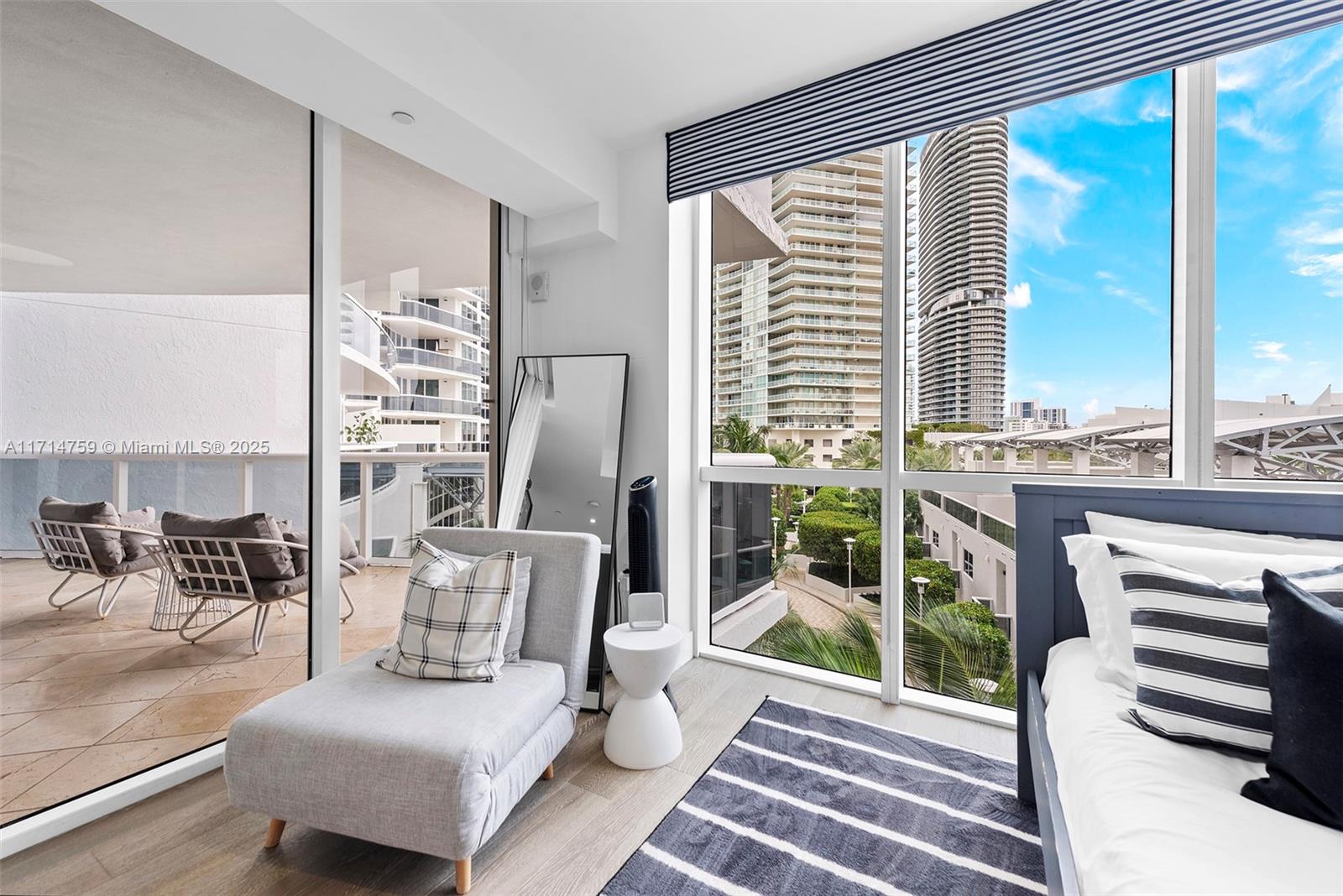 400 Alton Road, Unit 509 Miami Beach, FL 33139 - Photo 28 of 36