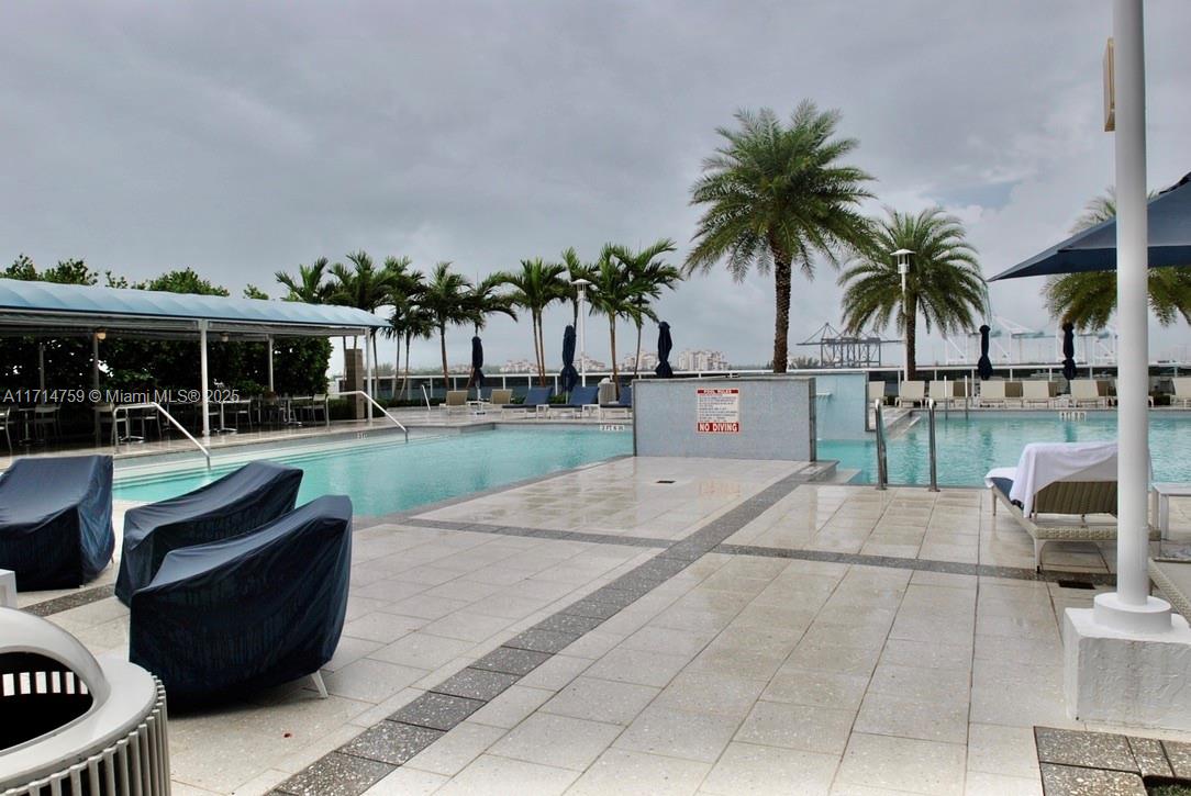 400 Alton Road, Unit 509 Miami Beach, FL 33139 - Photo 34 of 36