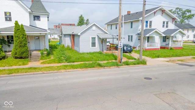 $95,000 | 2111 Central Avenue, Anderson, IN 46016