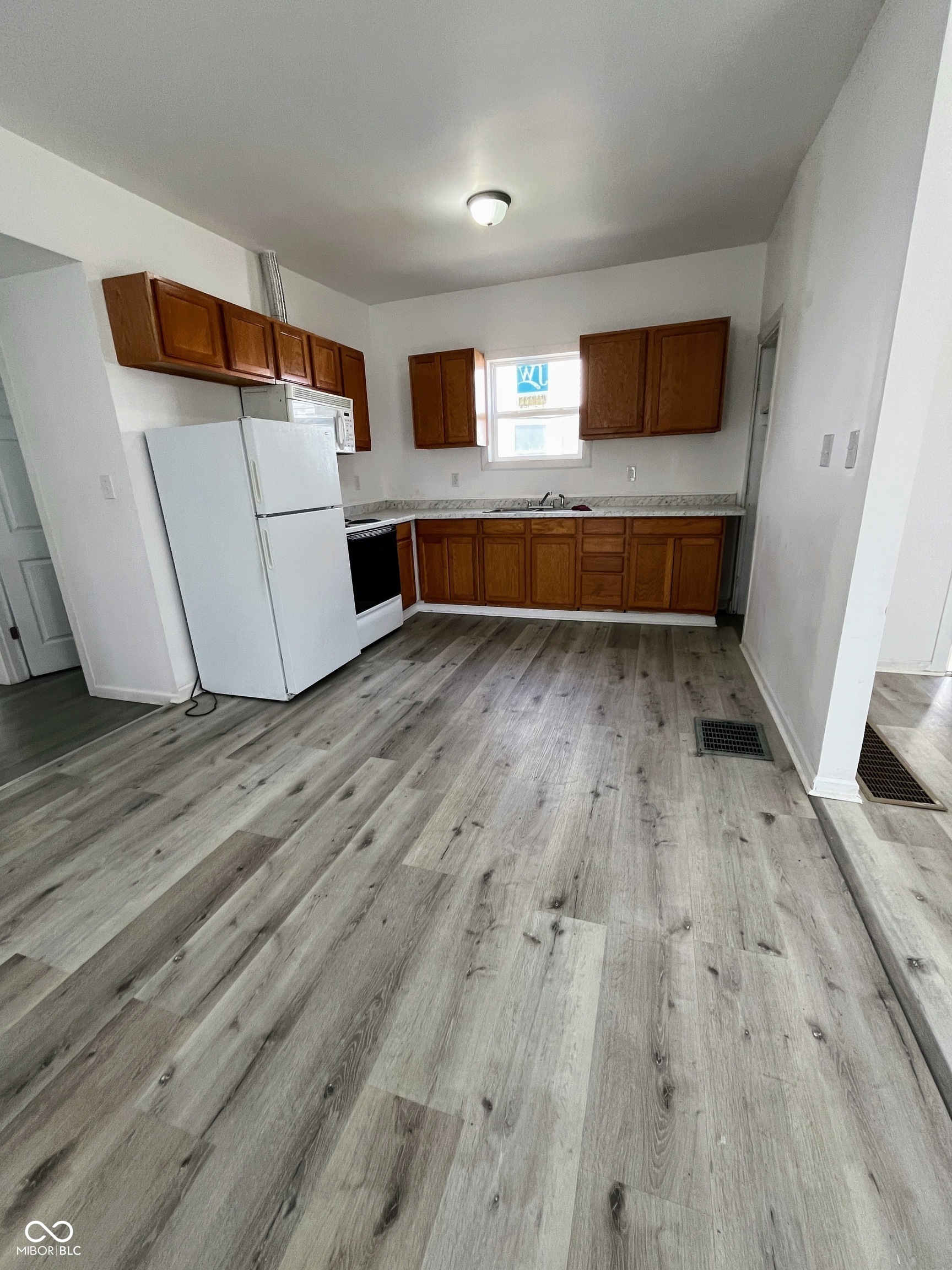 2111 Central Avenue Anderson, IN 46016 - Photo 3 of 16