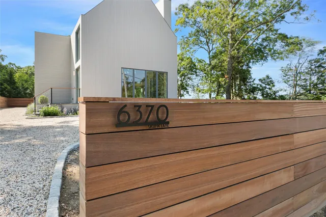 $3,350,000 | 6370 Skunk Lane, Cutchogue, NY 11935