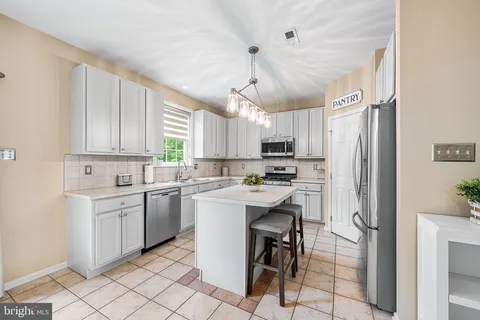 $889,000 | 806 Arbor Lane, Schwenksville, PA 19473