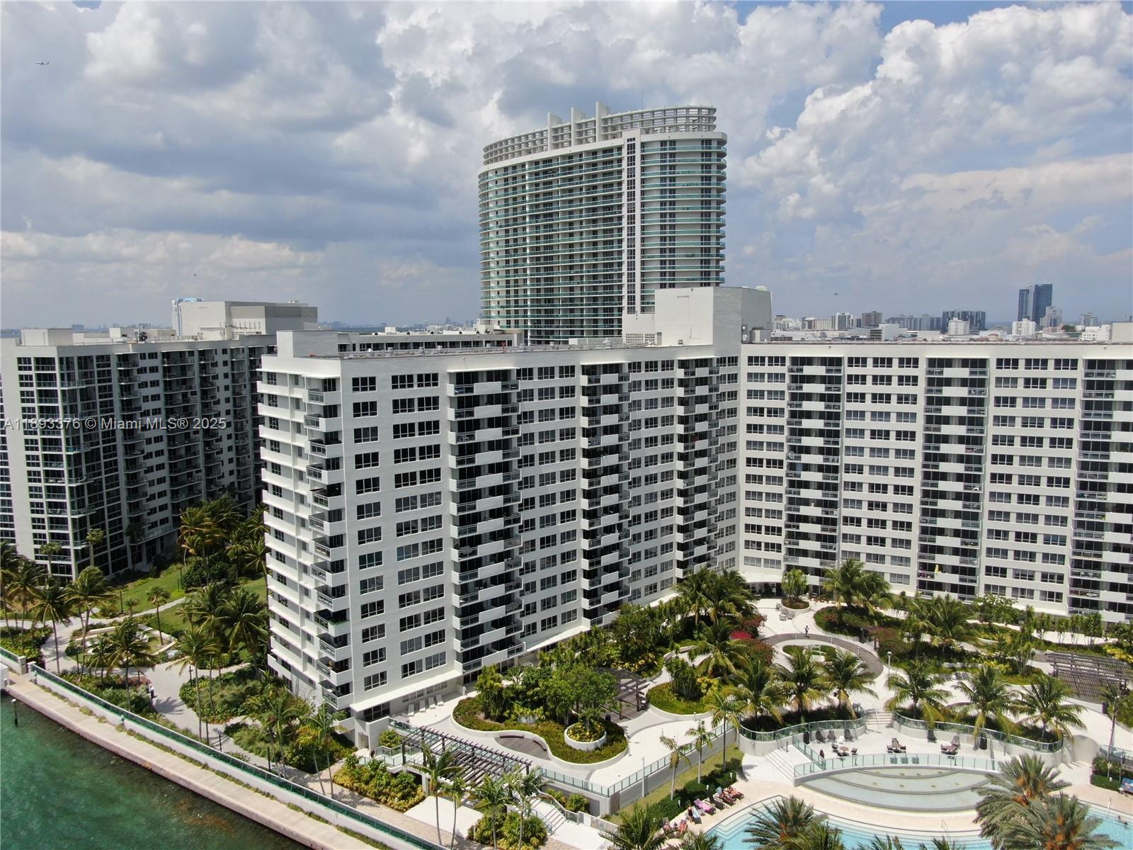1500 Bay Road, Unit 558S Miami Beach, FL 33139 - Photo 11 of 18 view of a city view