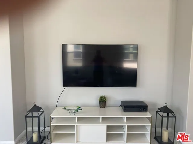 $6,200 | 713 Daniel Freeman Circle, Inglewood, CA 90301