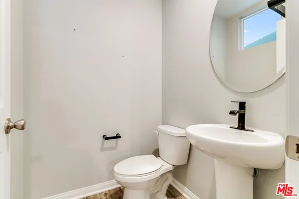 $5,800 | 713 Daniel Freeman Circle, Inglewood, CA 90301