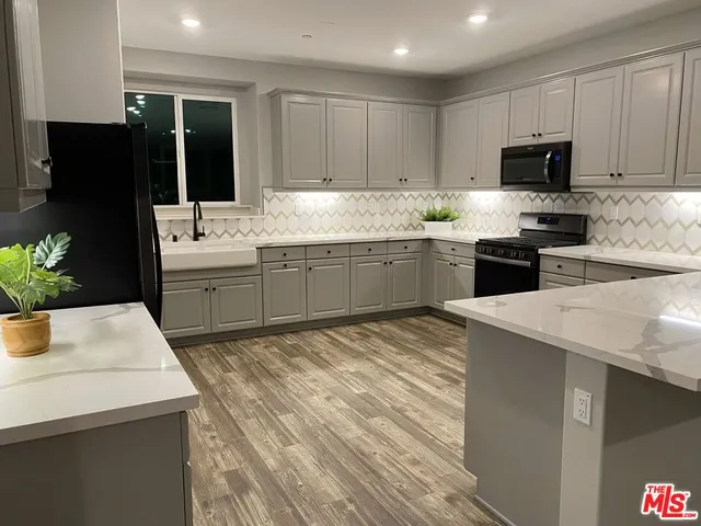 $6,200 | 713 Daniel Freeman Circle, Inglewood, CA 90301