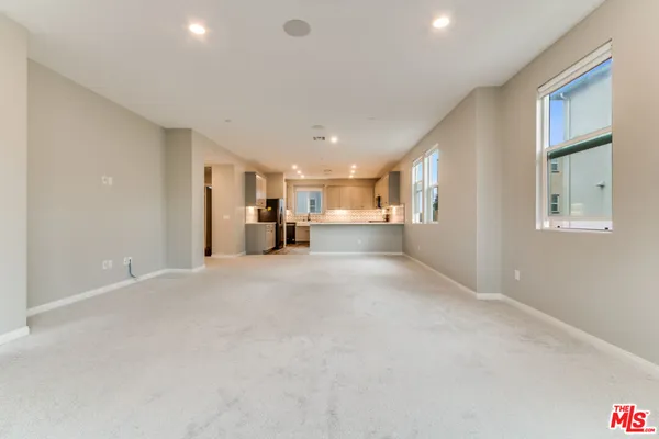 $5,800 | 713 Daniel Freeman Circle, Inglewood, CA 90301