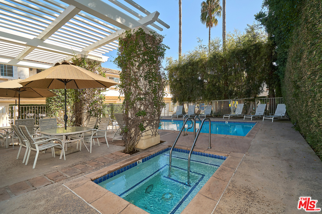 2139 Colby Avenue Los Angeles, CA 90025 - Photo 28 of 30