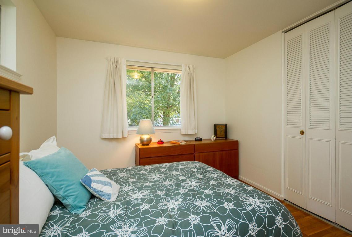 6802 Quebec Court Springfield, VA 22152 - Photo 15 of 30 Bedroom 2